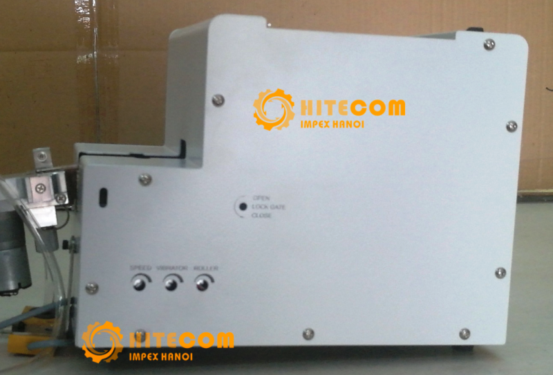 may-cap-vit-cbd-638-automatic-hand-hold-screw-feeding-machine-hitecom-01-e1553526033951